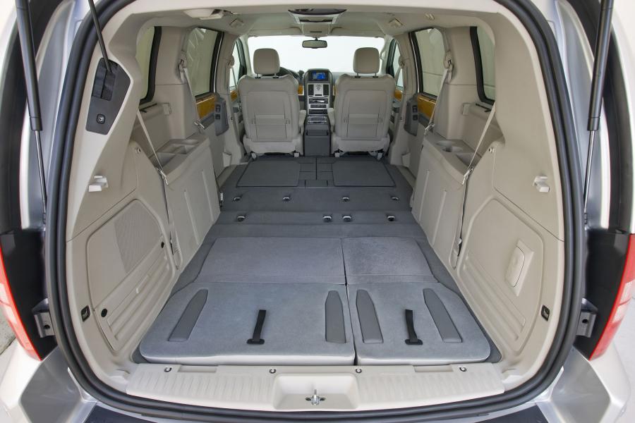  Chrysler Grand Voyager 2008 года  (фото 7 из 108)
